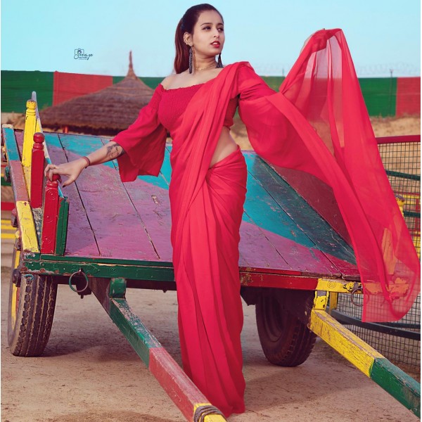 Plain Daily Wear Poly Georgette Saree  (Red)